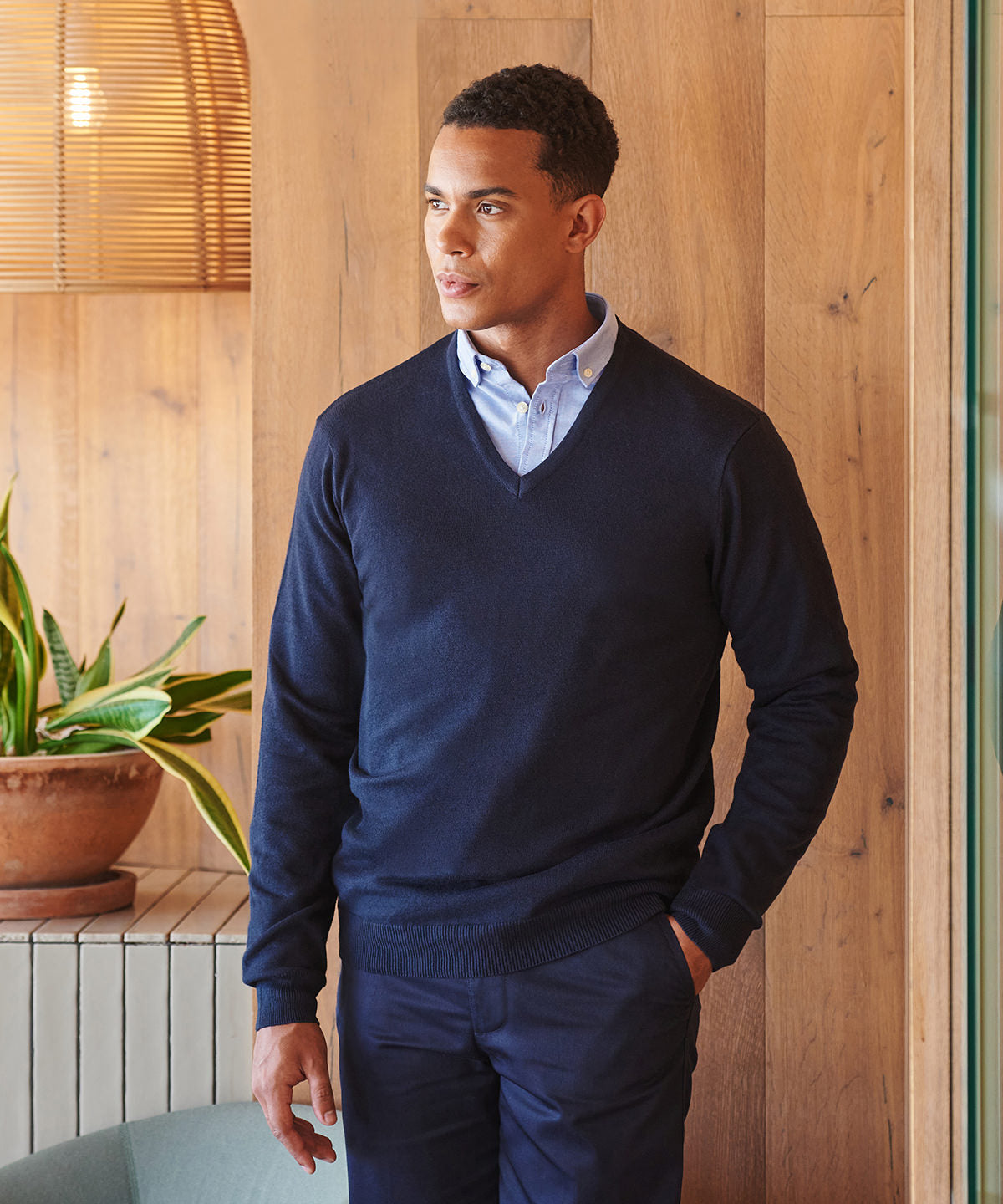 12 Gauge V-Neck Jumper in Classic Colors and Sizes for Comfortable Wear