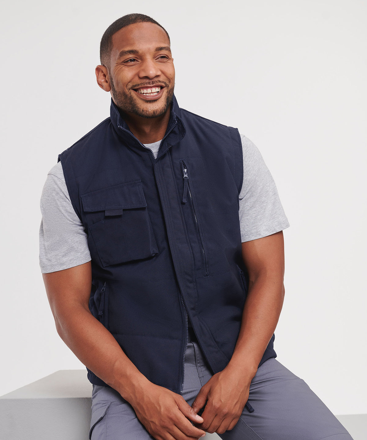 Heavy-duty gilet available in multiple sizes and colors for durable performance and comfort